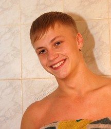 Ron, a clean Boy 5c3eb962cb1ab.jpg