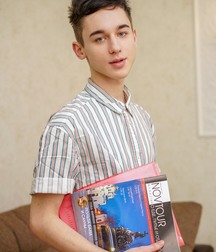 Neighbor boy (to visit) 5d4bc8cc6b8d3.jpg