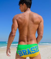 Boys on the web 581b0d5993fd2.jpg