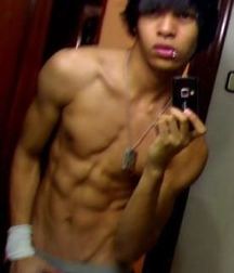 Boys on the web 581b0d5d10604.jpg