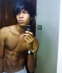 Boys on the web 581b0d5fc08a4.jpg