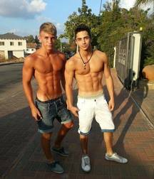 6-Pack Boys 581b776a9c236.jpg