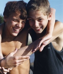Young twinks are showing their goodies 5b18686bb29fb.jpg