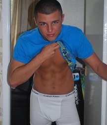 Undies in and out 2 56fee02423e3f.jpg