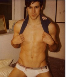 Undies in and out 3 56ffd1ba78ff8.jpg