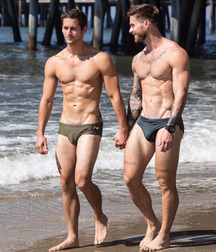 Nice in undies 571693edb4aaf.jpg