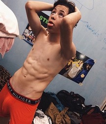 More nice in undies 571b4b6c29b40.jpg