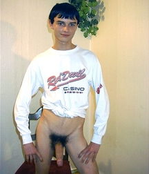 Kid  5cea9eec66033.jpg