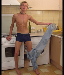 Sexy Russian Blond Chad 5ea33323e2cc8.jpg