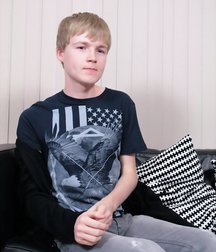 Adorable blonde twink jerks his mighty love muscle 58ff14d7caa29.jpg