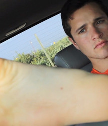 feet 6 5962716899945.jpg