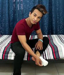 feet 9 59e44635ab44e.jpg