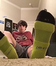 feet 9 59e44647bb65b.jpg