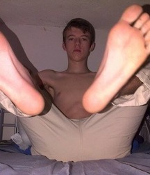 feet 9 59e4464f1282b.jpg