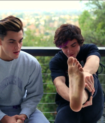 feet 9 59e446570db20.png