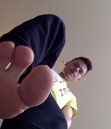 feet 11 5a1188800fa40.jpg