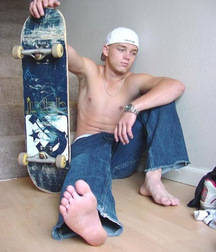 feet 11 5a1188bd34a80.jpg