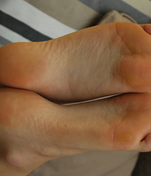 feet 13 5a42218761104.jpg