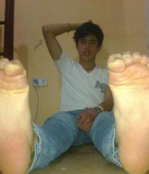 feet 13 5a42219b3c83b.jpg