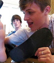 feet 14  5a6ef57f7f4f9.jpg