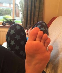 feet 14  5a6ef59e33034.jpg