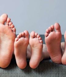 feet 14  5a6ef5a36d502.jpg