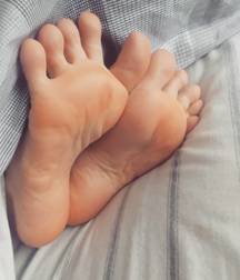 feet 16 5a79e0542c066.jpg