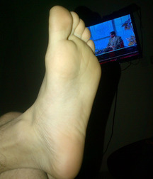 feet 16 5a79e05a5af6e.jpg