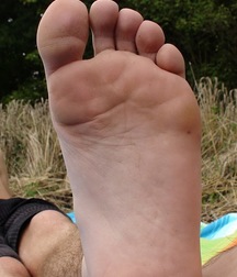 feet 16 5a79e07126bf7.jpg