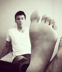 feet 17 5a95b0a07a328.jpg