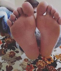 feet 19  5b04180e28d2c.jpg
