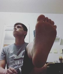 feet 19  5b041813859eb.jpg