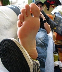 feet 20 5b546ae8729ed.jpg