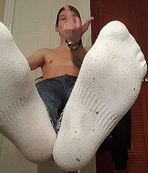 feet 21 5b546b260f5ef.jpg