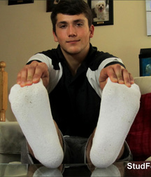 feet 21 5ba0d55353374.jpg