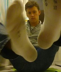 feet 23 5bfdc0e6a6611.jpg