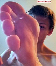 feet 23 5bfdc0f55670d.jpg