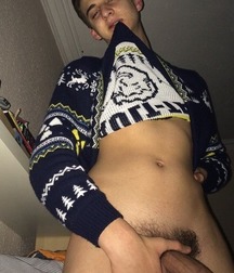 These pics make me really WETT.... AND HORNY 5b3d1d4319523.jpg