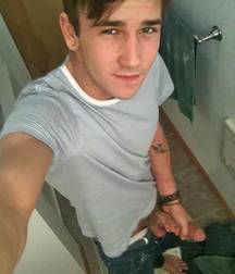 BOYS BOYS BOYS 5bc0f20f040eb.jpg