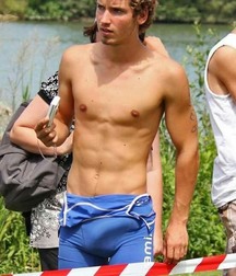 BOYS BOYS BOYS 5bc0f22901f94.jpg