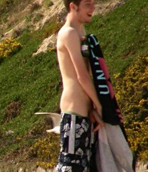 BOYS BOYS BOYS 5bc0f22b67401.jpg