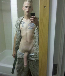 BOYS BOYS BOYS 5bc0f239aba66.jpg