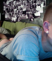 bums to tie the tongue 5 56f9df922f36f.jpg