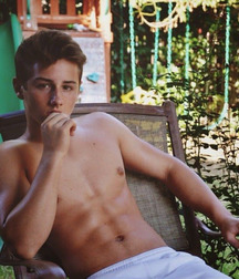 Dream Boys 2 56fdd13248067.jpg