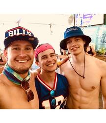 Shirtless Twink and Jock Hotties, 1 5eea91f74ef61.jpg