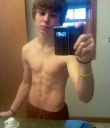 Hot Teen Studs (Non nude) 612fca15e283d.jpg