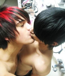 emo love 56c86a283c103.jpg