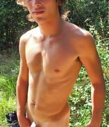 what clothes 56e4d046cad5b.jpg