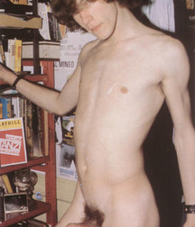 he 56ef068307df5.jpg