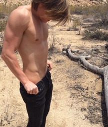 boys beachin' 5723948daef26.jpg
